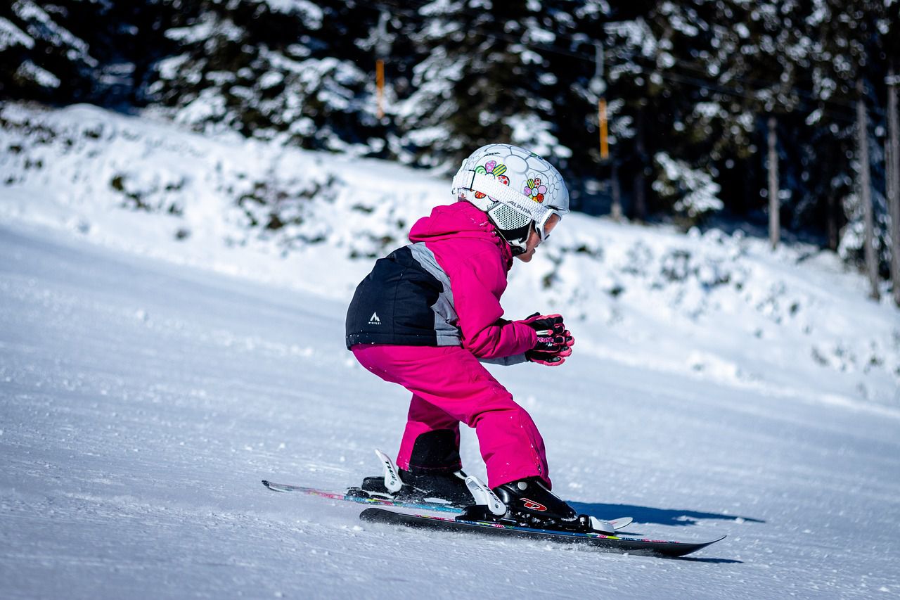 白銀の冒険者たち ― スキー・スノボ愛好家のための究極ガイド！